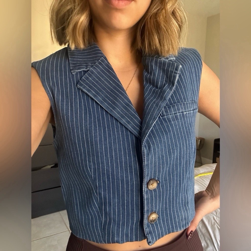 House of Harlow 1960 Size 4 Blue Pinstripe Denim Nautical Business Casual Vest