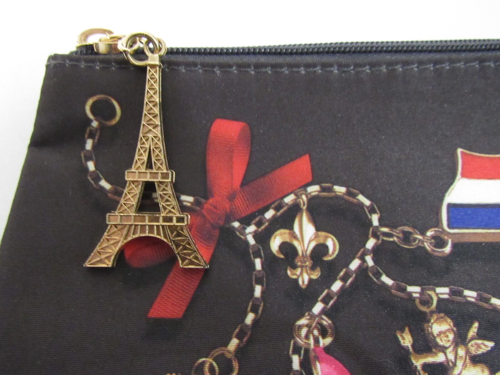 2 Cosmetic Bags w Eiffel Tower Zipper Pull Charms 10″ and 5.5″ Black From Paris