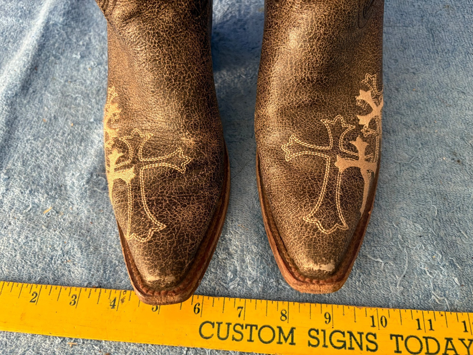 Circle G L5038 Leather Western Embroidered Cross Snip Toe Boots Women’s 7M