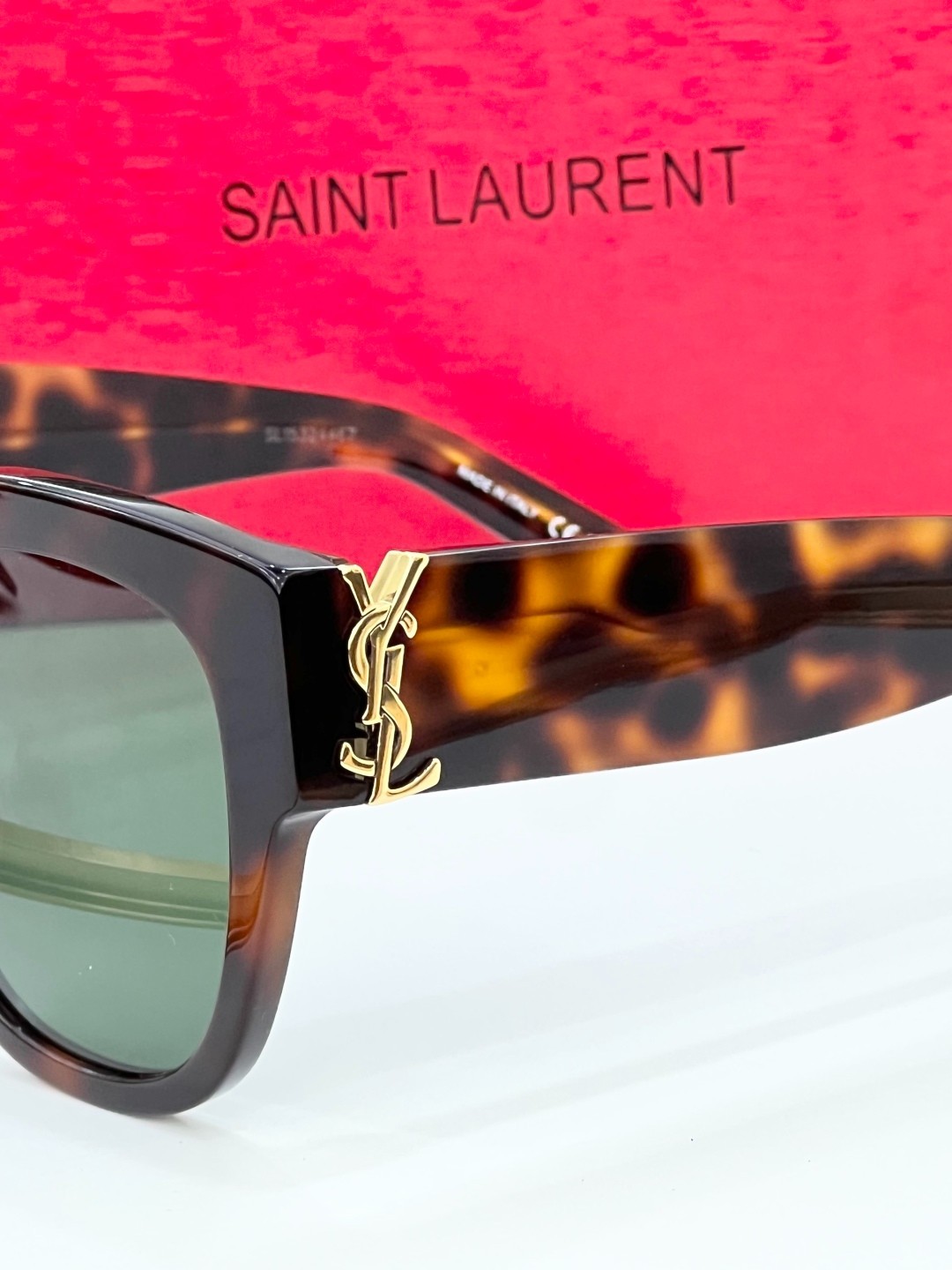 SAINT LAURENT SL M95 Unisex Sunglasses SIZE：56口20-145