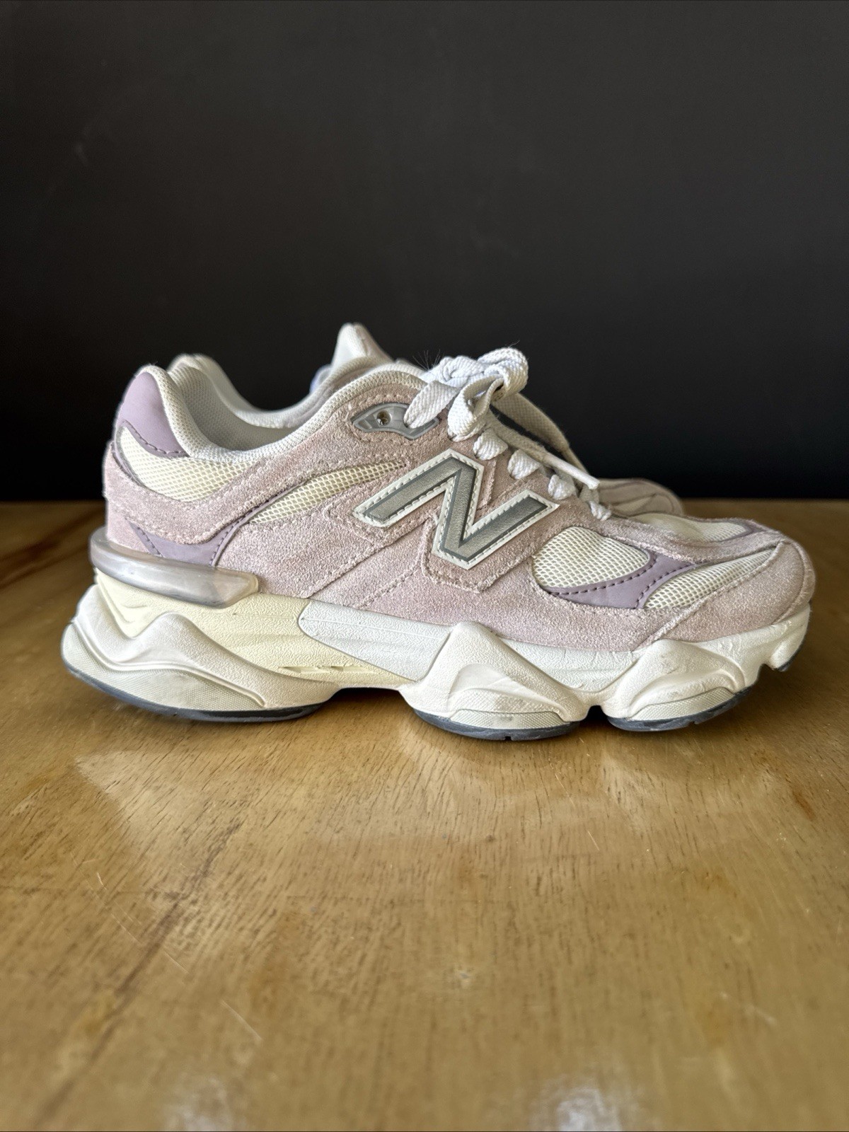 New Balance 9060 December Sky Pink Suede Grey Used Sz 3.5
