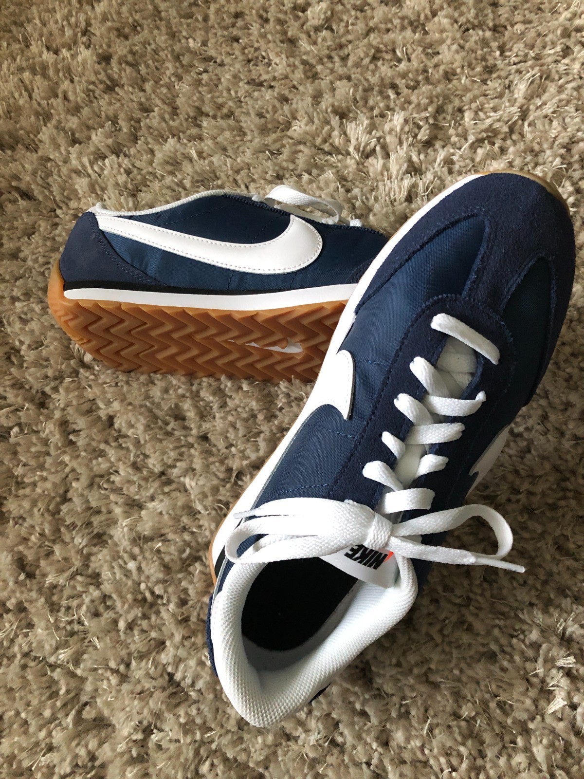 New in Box Nike Pacific Navy & White Running Shoes – Size 10 Women / 8.5 Men