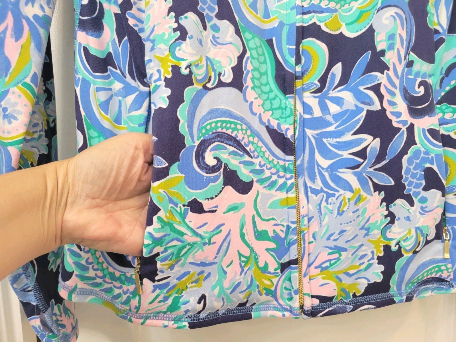 Lilly Pulitzer Luxletic Full-Zip Serena Jacket Sz Large Sirens & Spirits Fitted