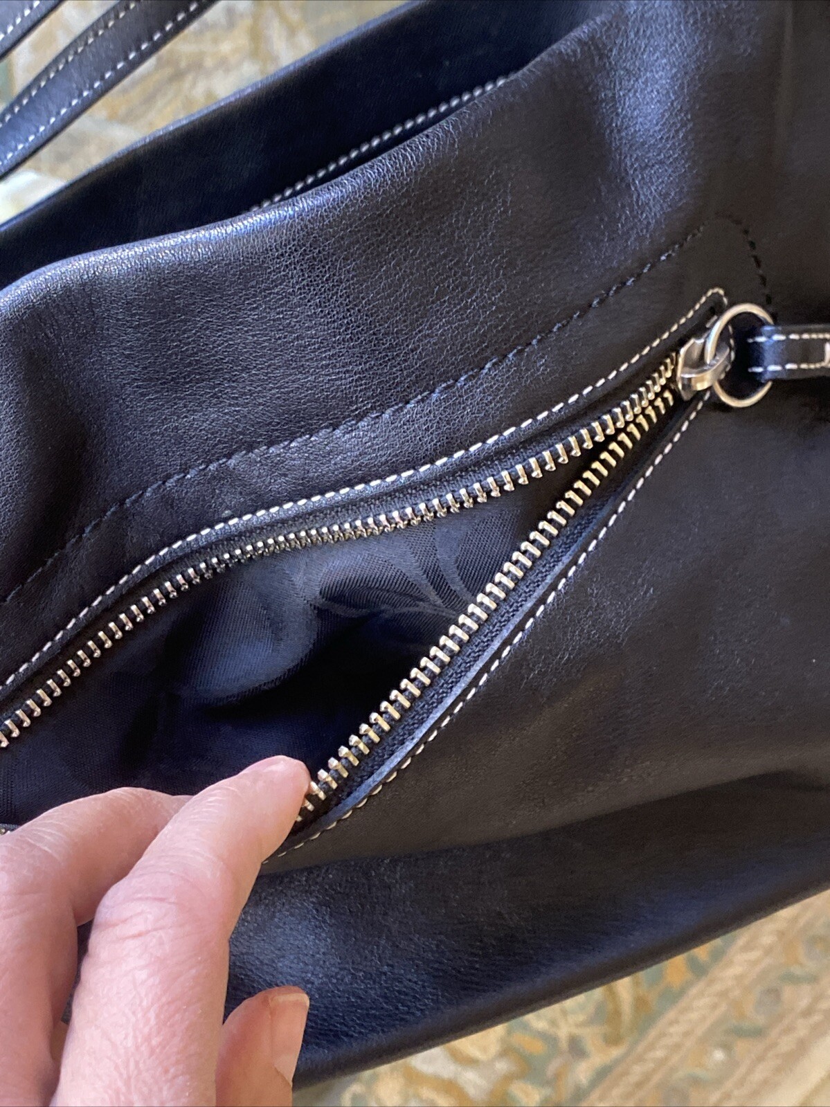 Coach Bag Hobo Black Leather Tassel Charm Vintage Pre-Owned Rectangle 10x7x3″