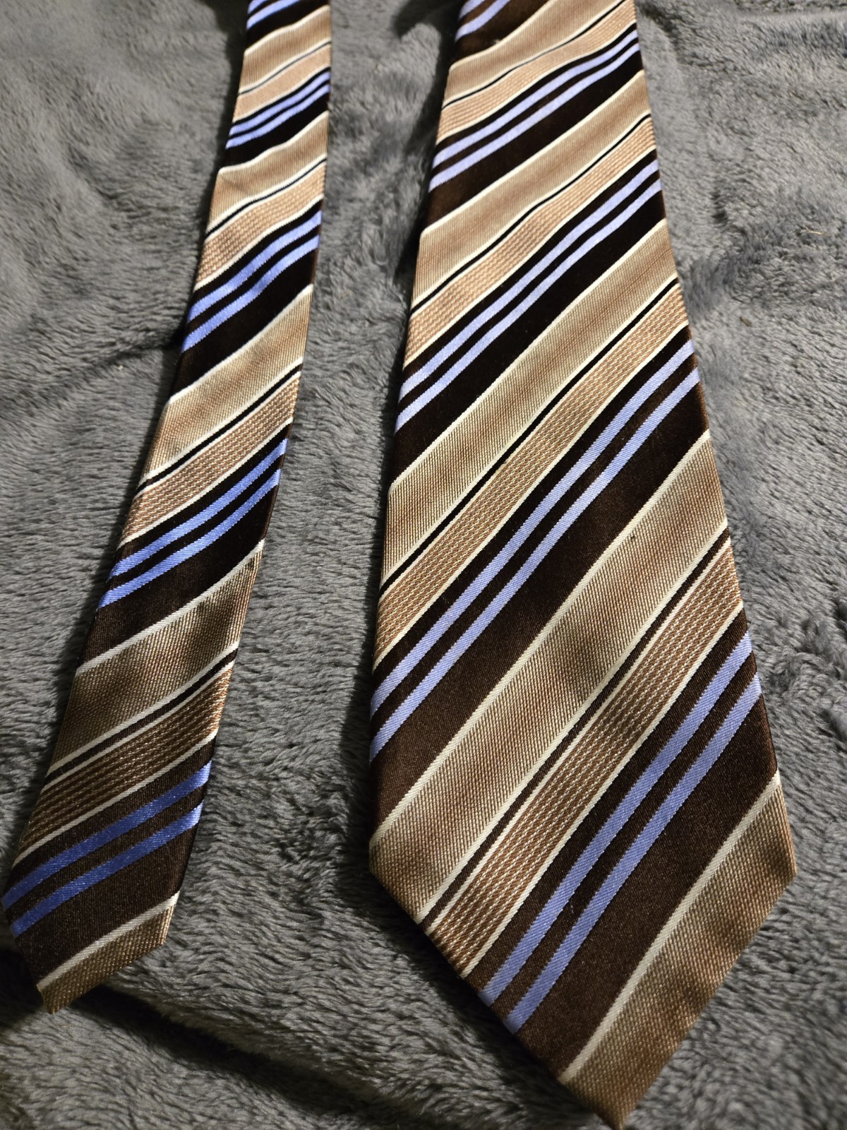 Mens Tie GEOFFREY BEENE Brown, Blue, Tan 100% Silk (#1025)