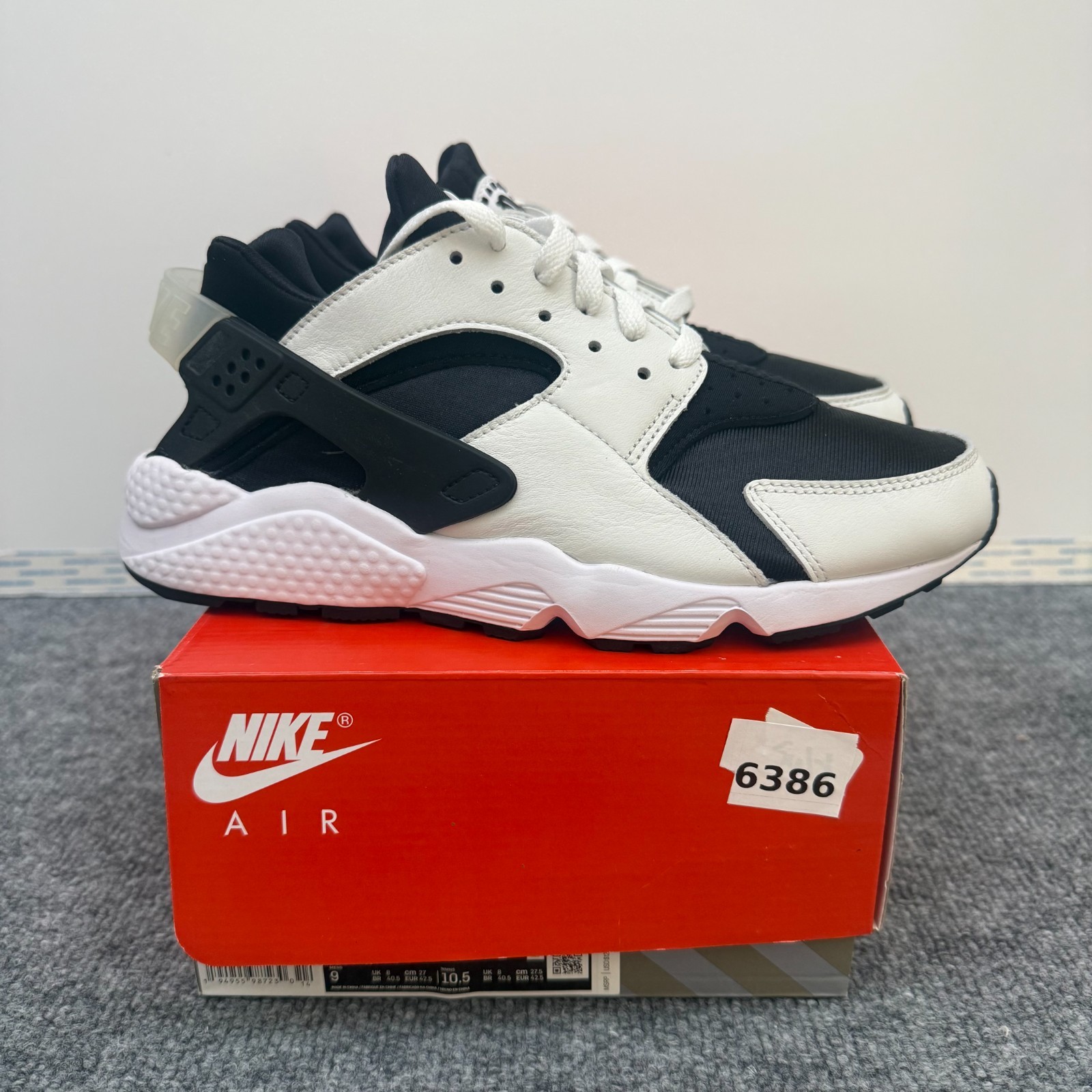 Nike Air Huarache Low-Top Athletic Shoes Black/White DD1068-001 Men’s Size 9