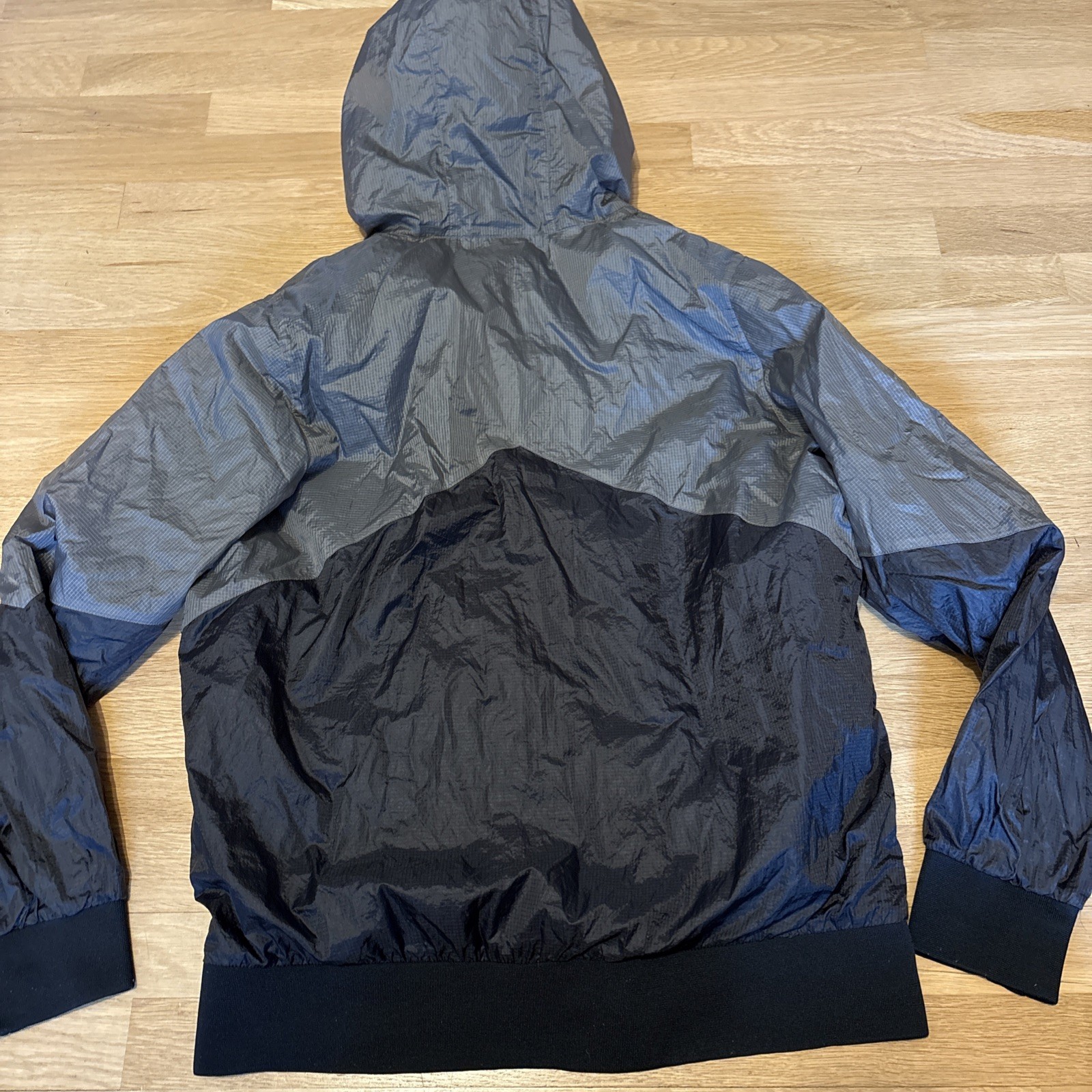 NIKE 6.0 Windbreaker WindRunner Jacket Skateboarding BMX Large SB