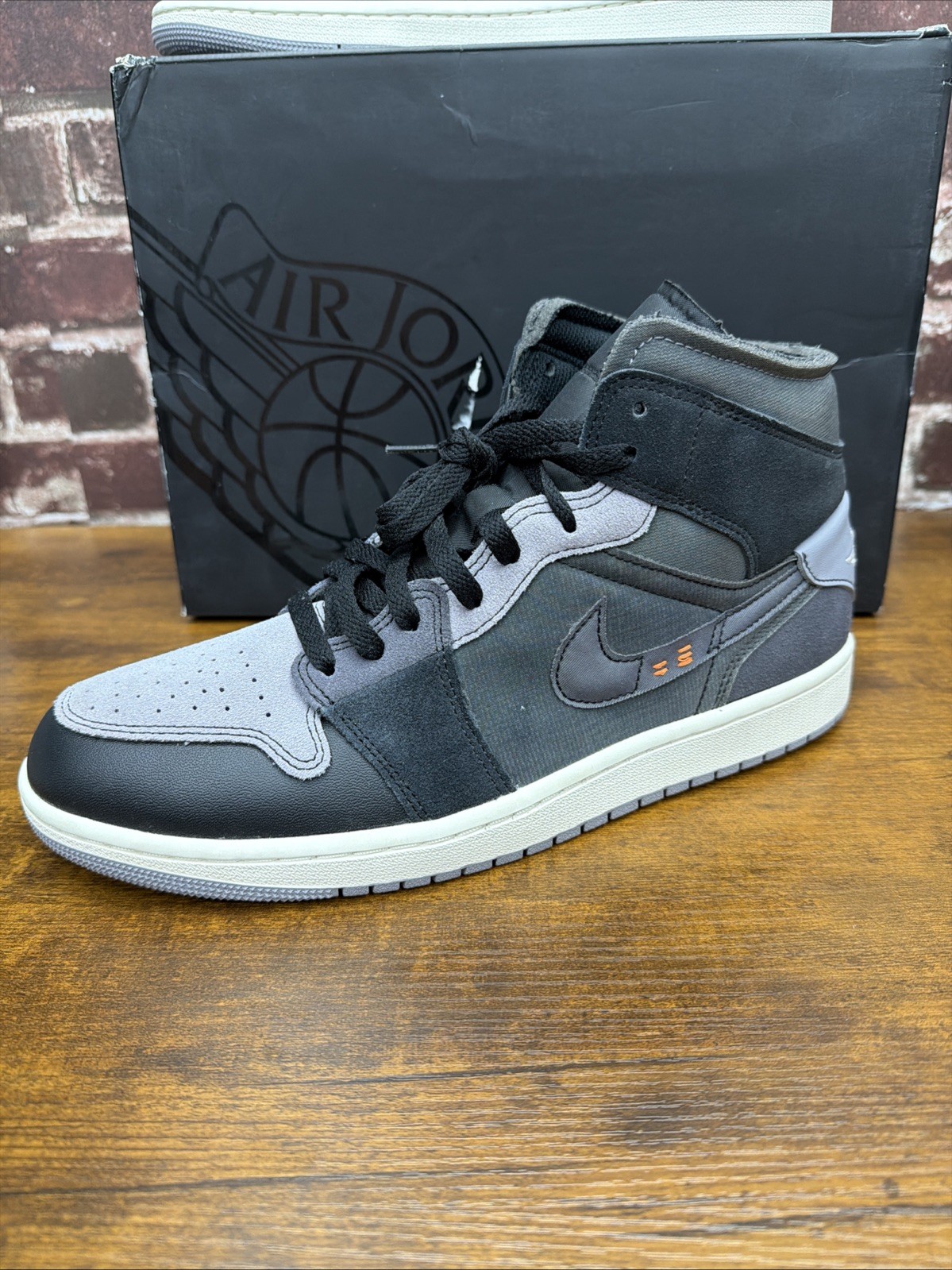 Nike Air Jordan 1 Mid SE Craft ‘Inside Out – Black’ DM9652 001 US Men’s 11 NIB