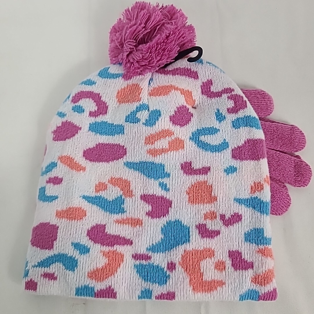 New Buffalo Outdoors Youth White Pink Blue Beanie and Gloves 2 Piece Set $13
