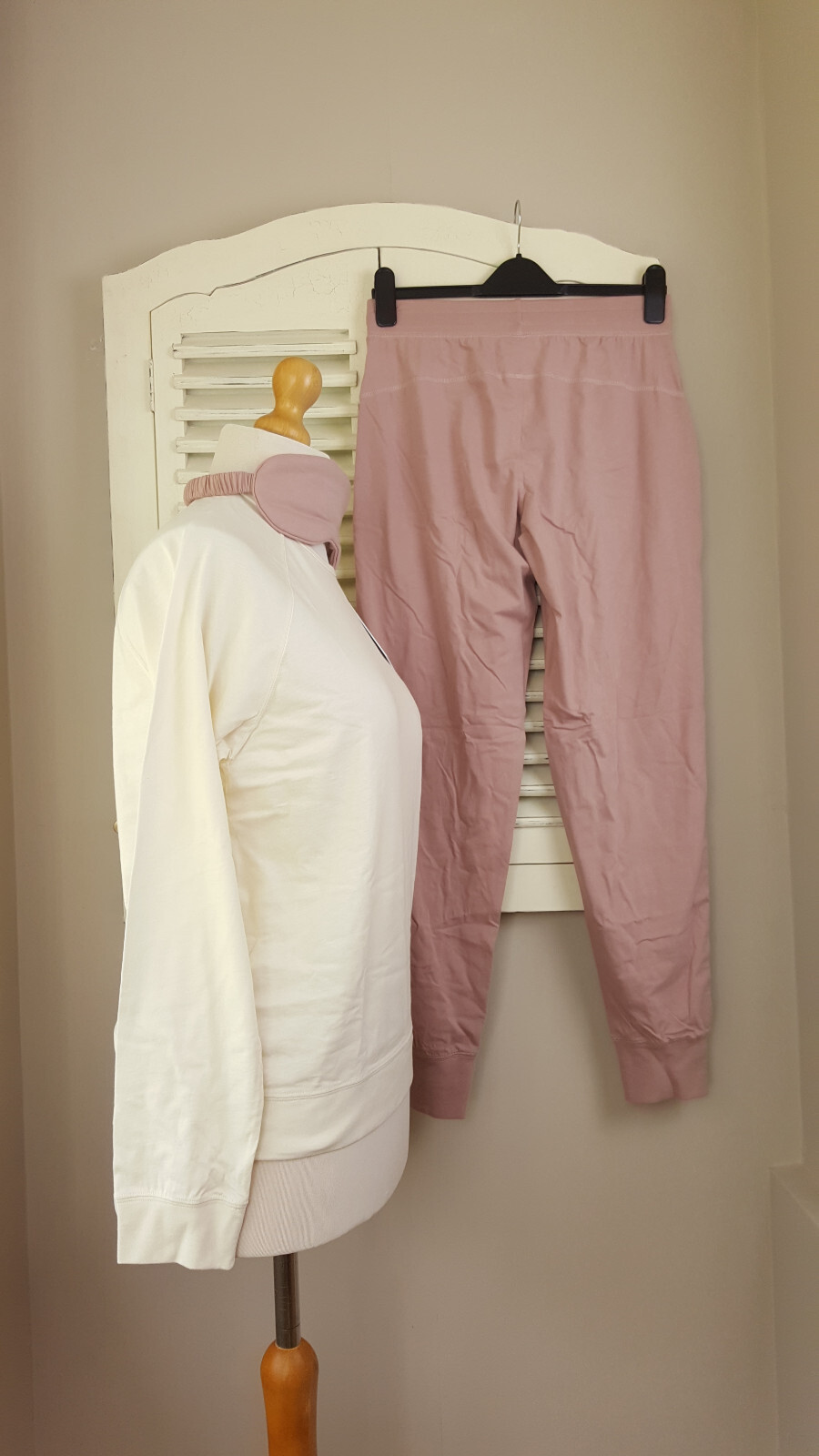 Paul Smith Women’s Pink Cotton Lounge / Pyjama Set with Eye Mask (L) RRP £175