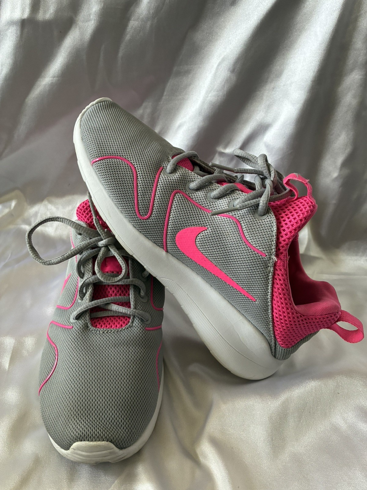 Nike Kaishi 2.0 Grey Pink White Sneakers Shoes 833666-051 Women’s 8.5