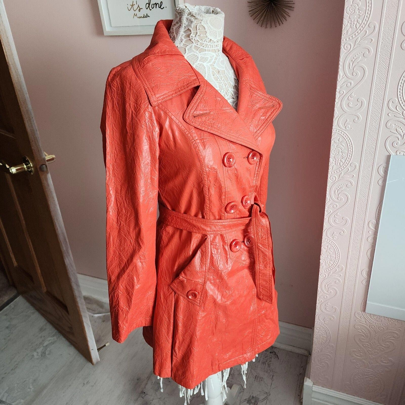 LKNW SHARK brand orange trenchcoat belt unqiue double breasted M 44/46