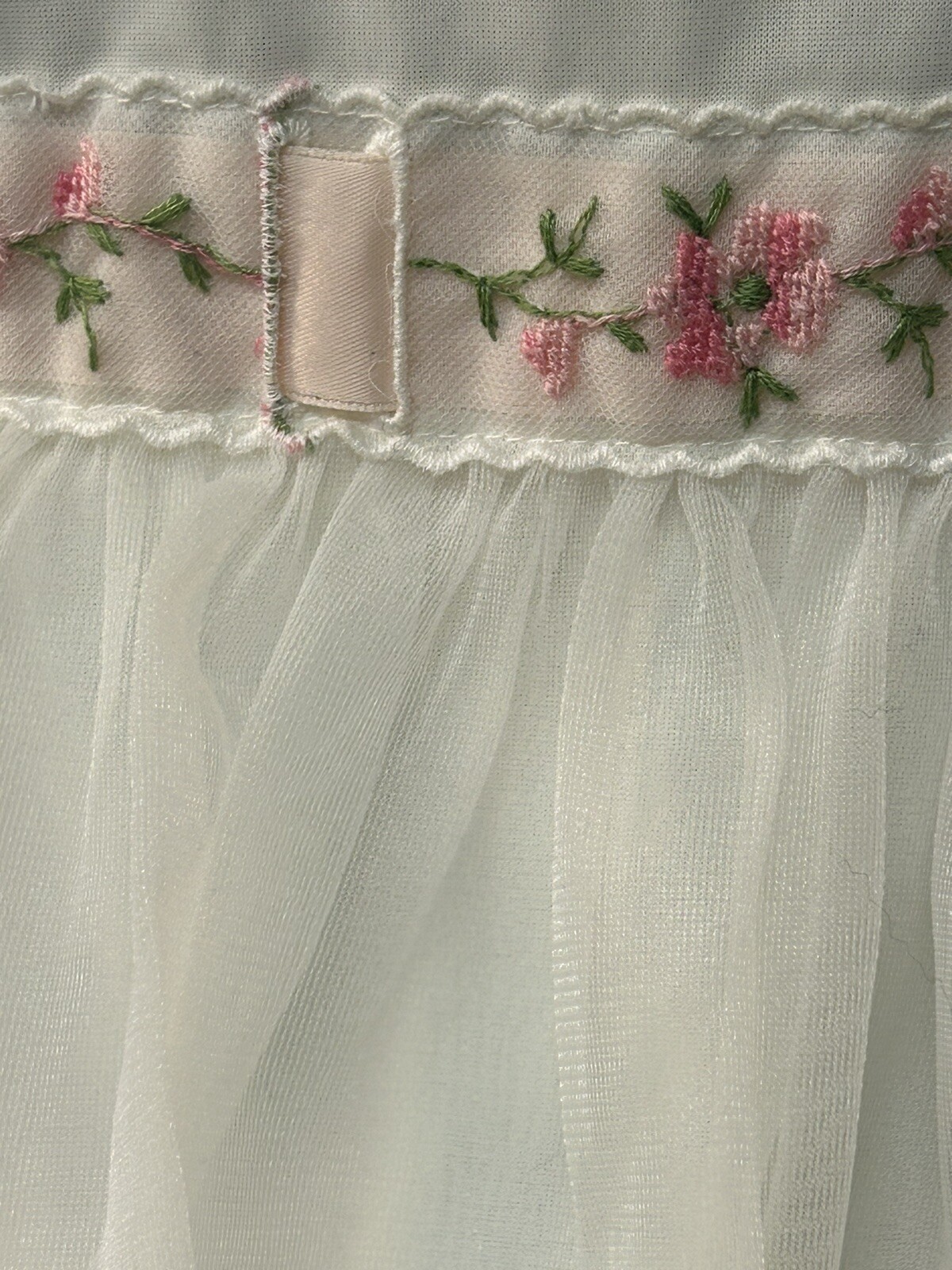 1950’s Nightgown Chiffon Ribbon Ruffle Vintage Creamy White