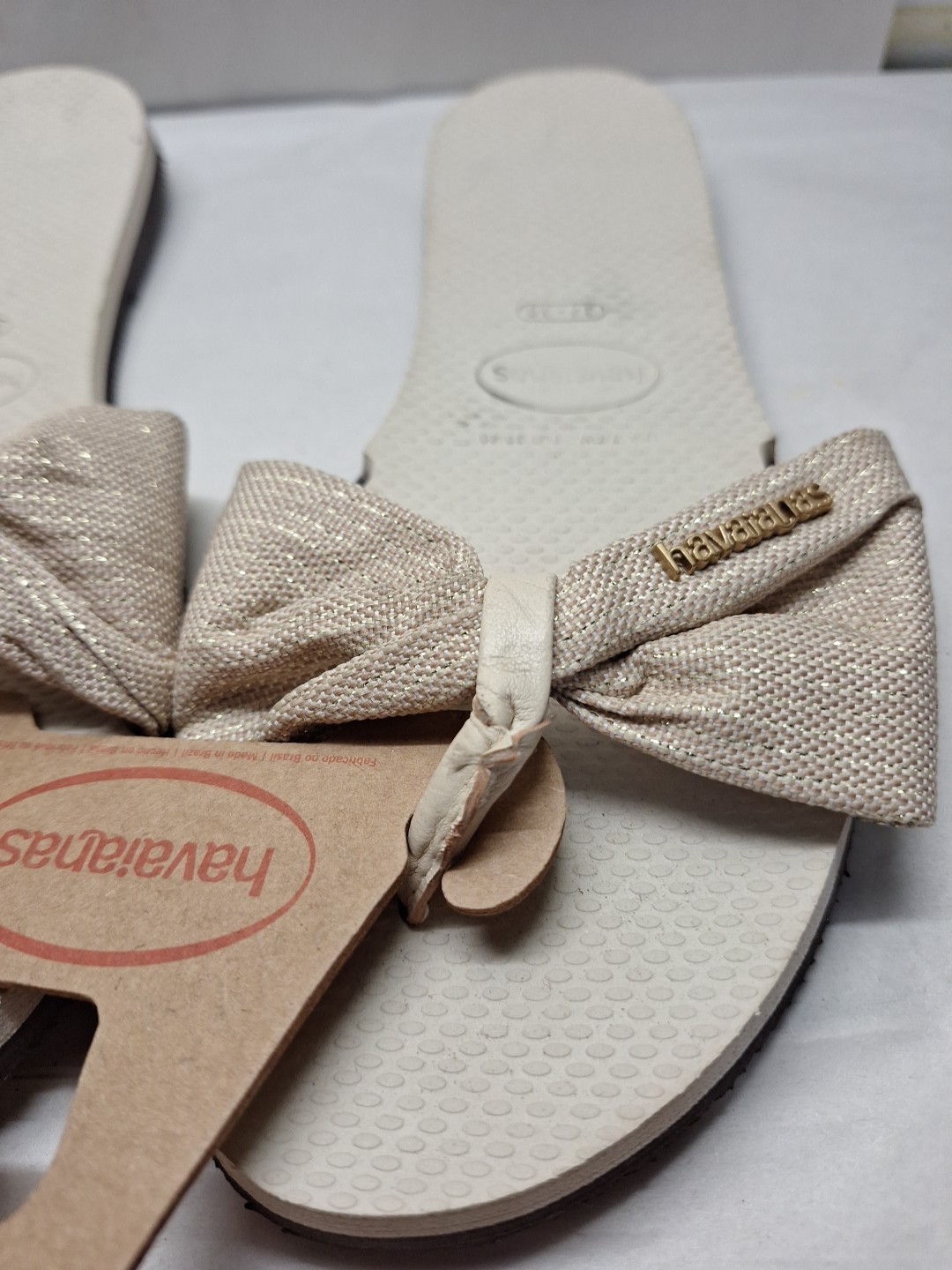 NWT Havaianas Womens St. Tropez Shine Flip Flop Sandal Beige Size 7/8 MSRP $42