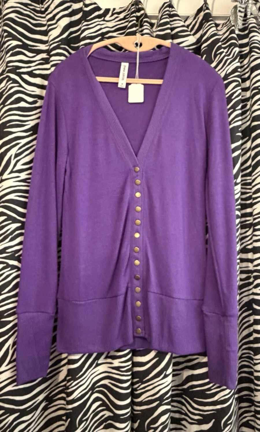 Zenana Outfitters Women’s Purple V-Neck Button-Front Lightweight Knit Cardigan M