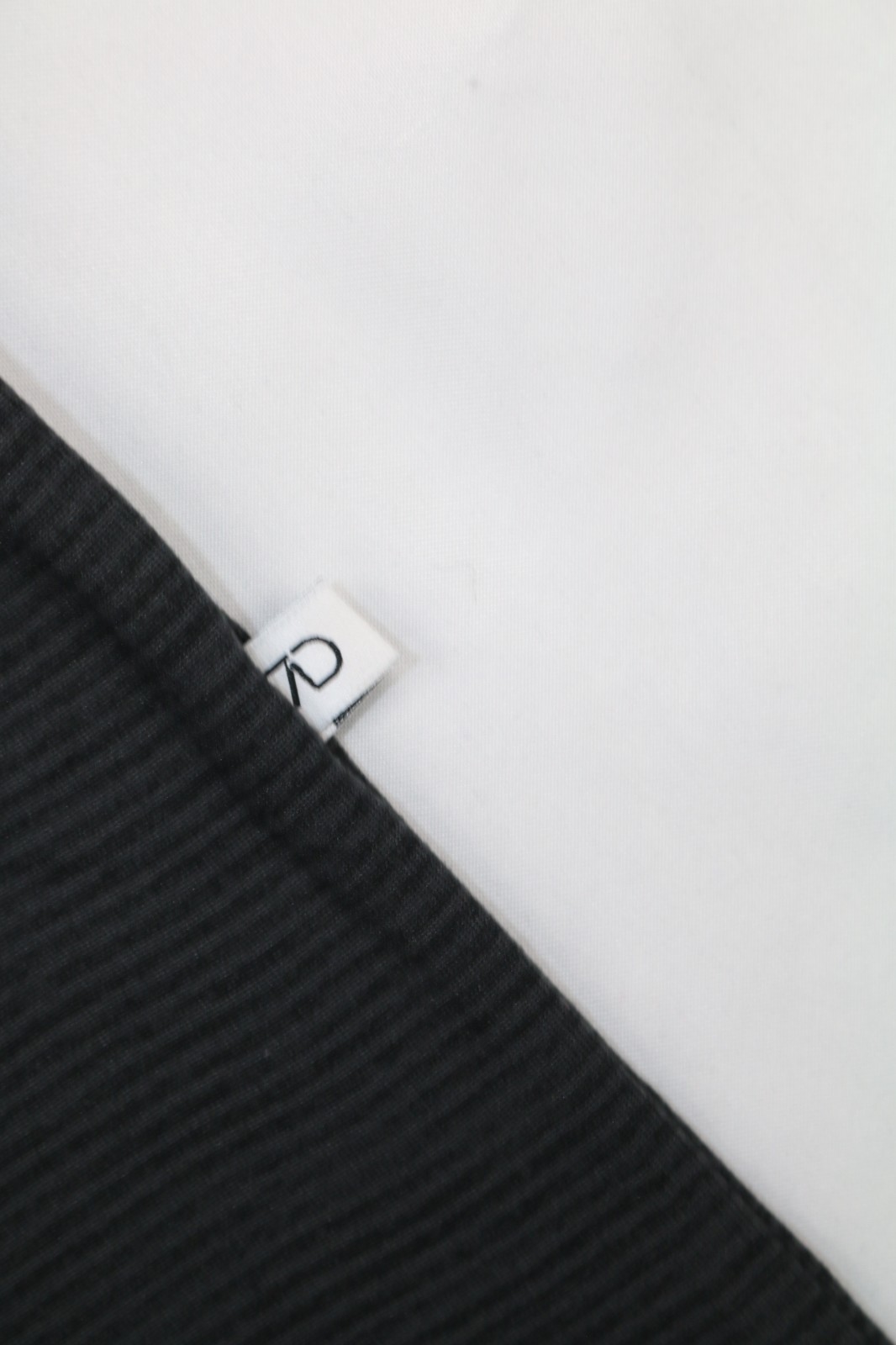 7 Diamonds Mens Core Crew Neck StripedTee Charcoal L 4-Way Stretch Quick Dry