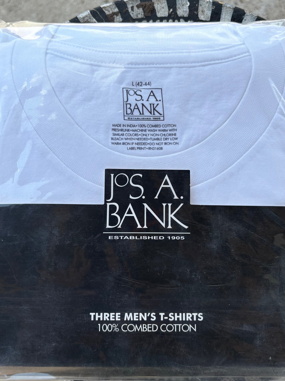 Jos. A. Banks 3 Men’s T-Shirts Size Large 100% Combed Cotton Pack of Three