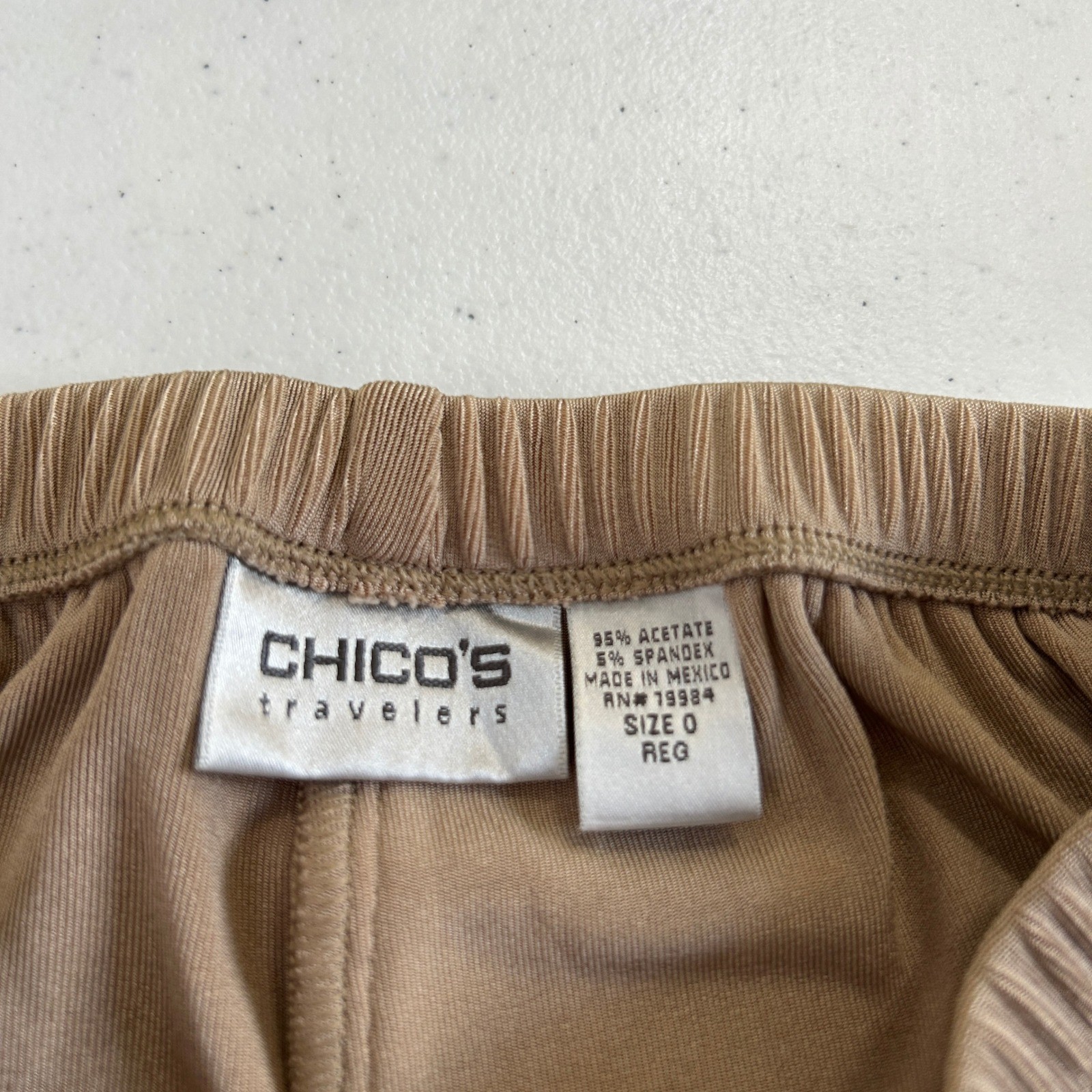 Chicos Travelers Tan Wide Leg Ribbed Slinky Pants Elastic Waist Size 0 Small