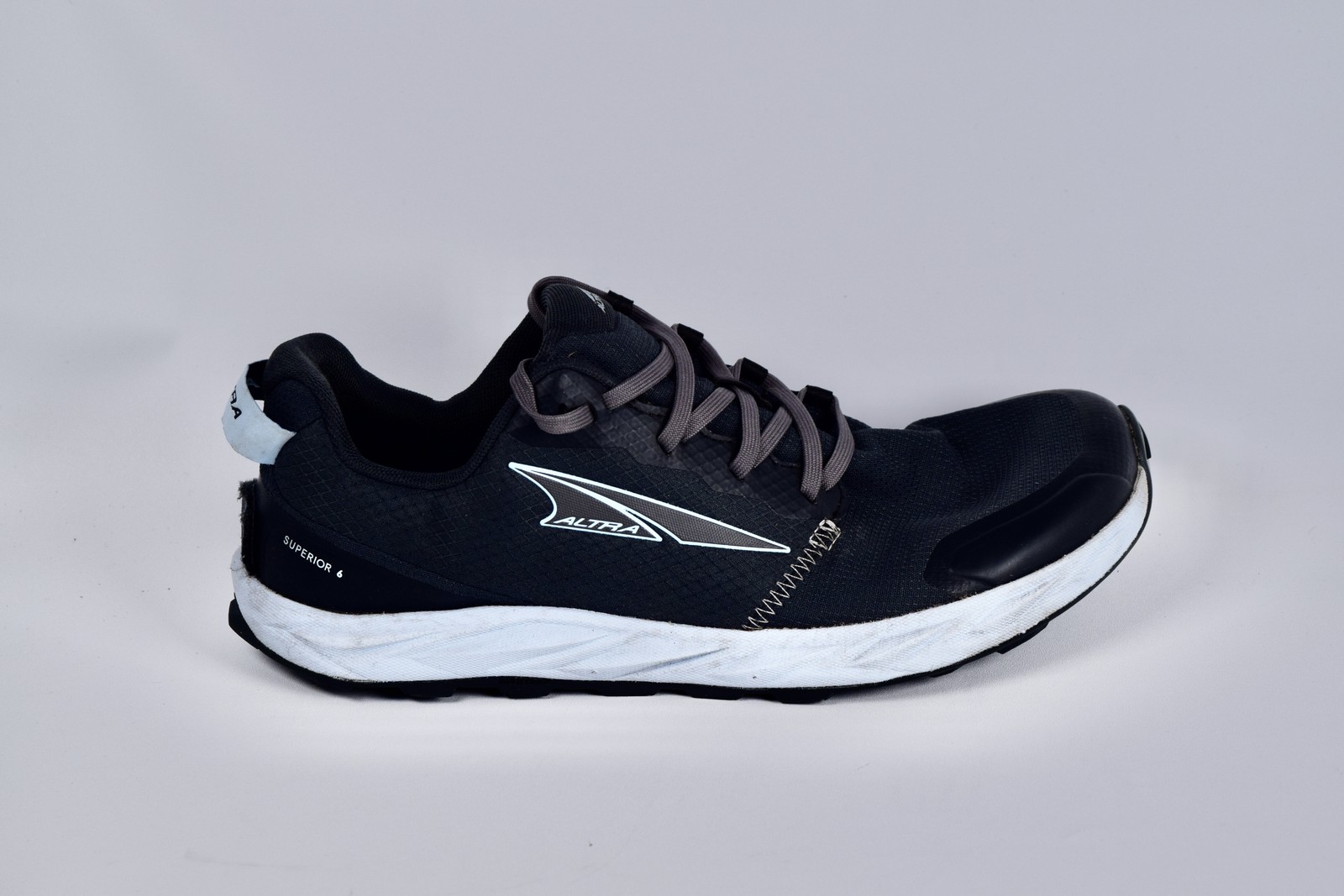 Altra Women’s Superior 6 AL0A82CM040 Gray Running Shoes Size 9.5 B Sneaker