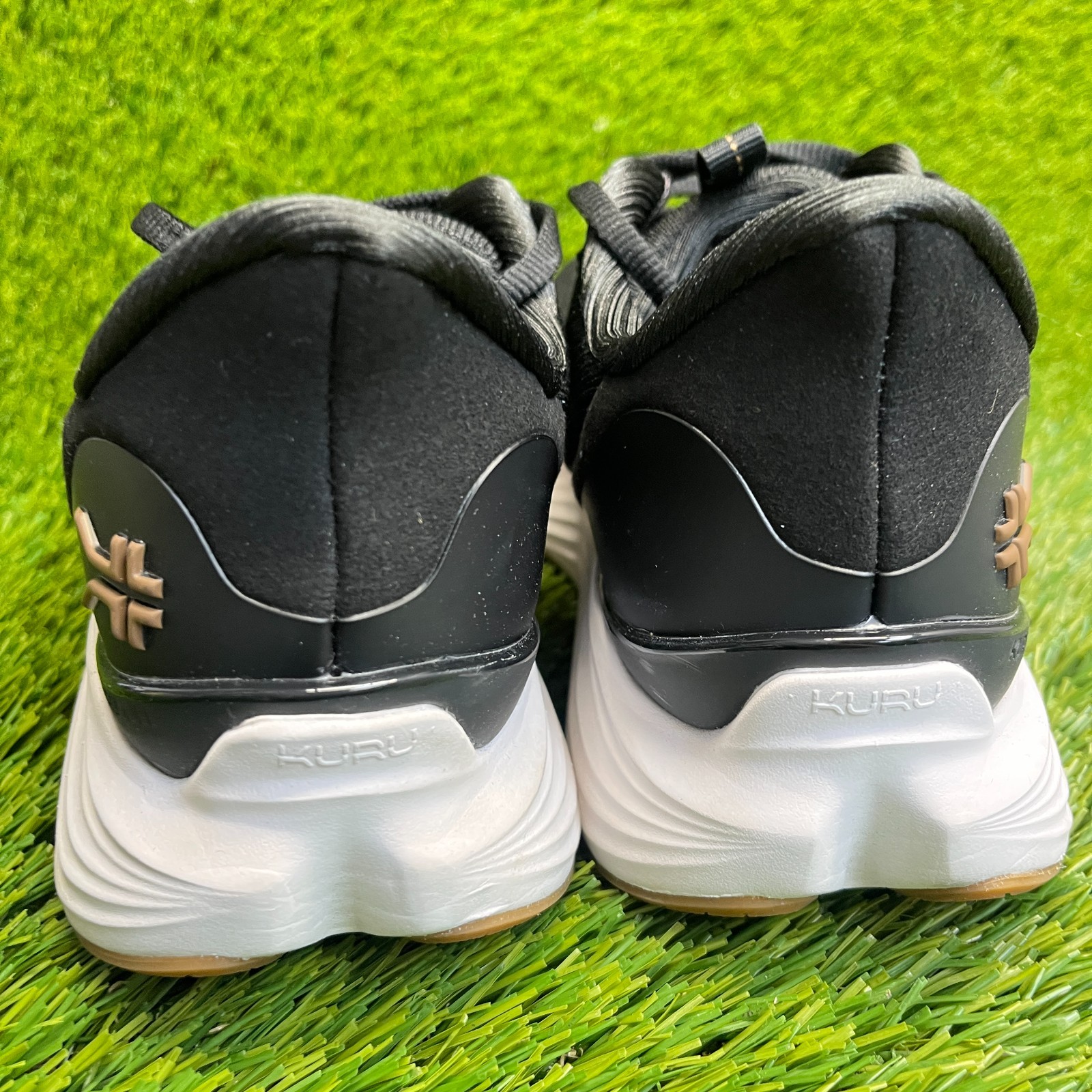 Kuru Atom 2 Womens Size 8 Black White Athletic Running Walking Shoes Sneakers