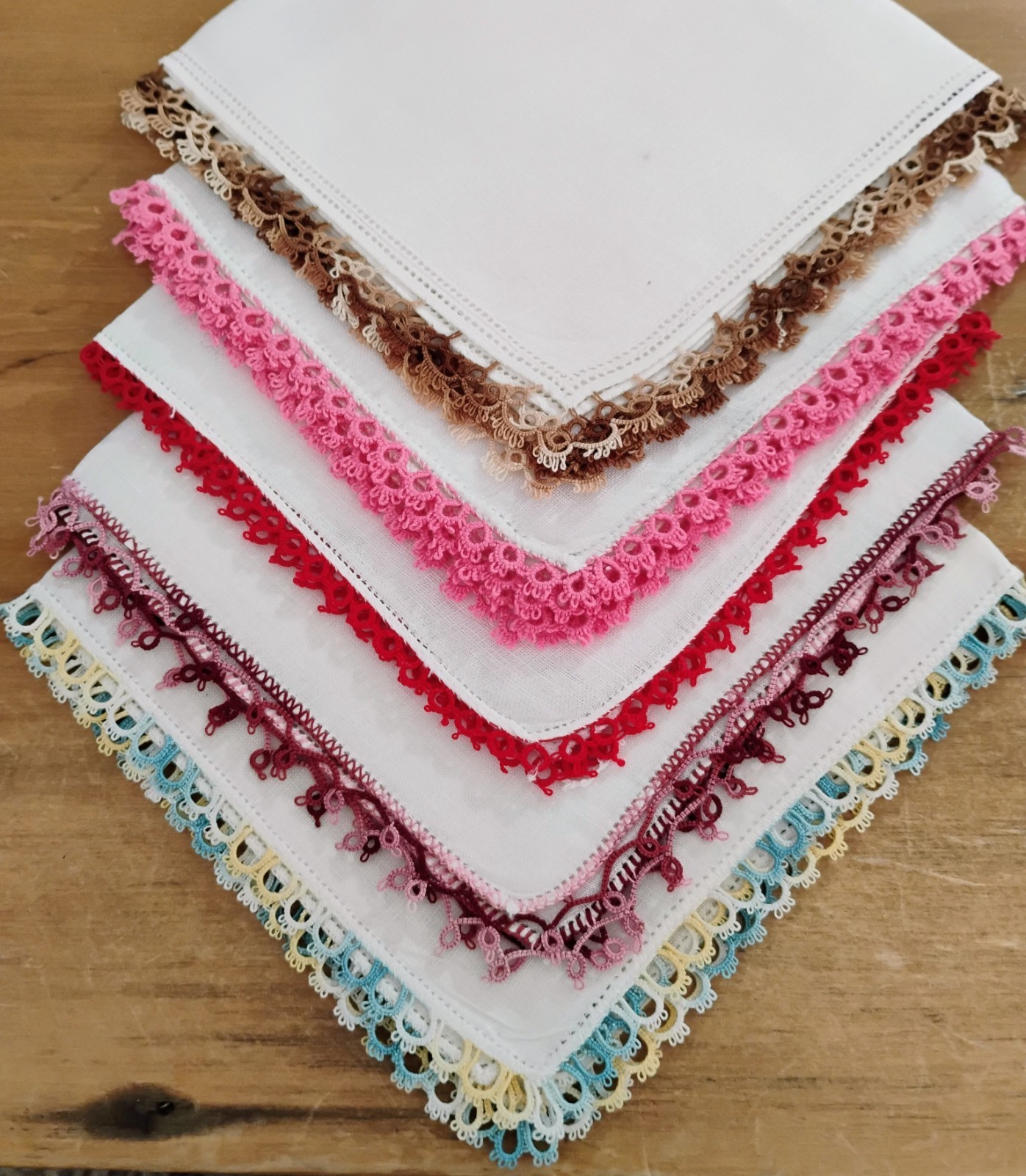 Vgt Lot Of 5 White Linen Multi Color Tatting Hankies Handkerchiefs
