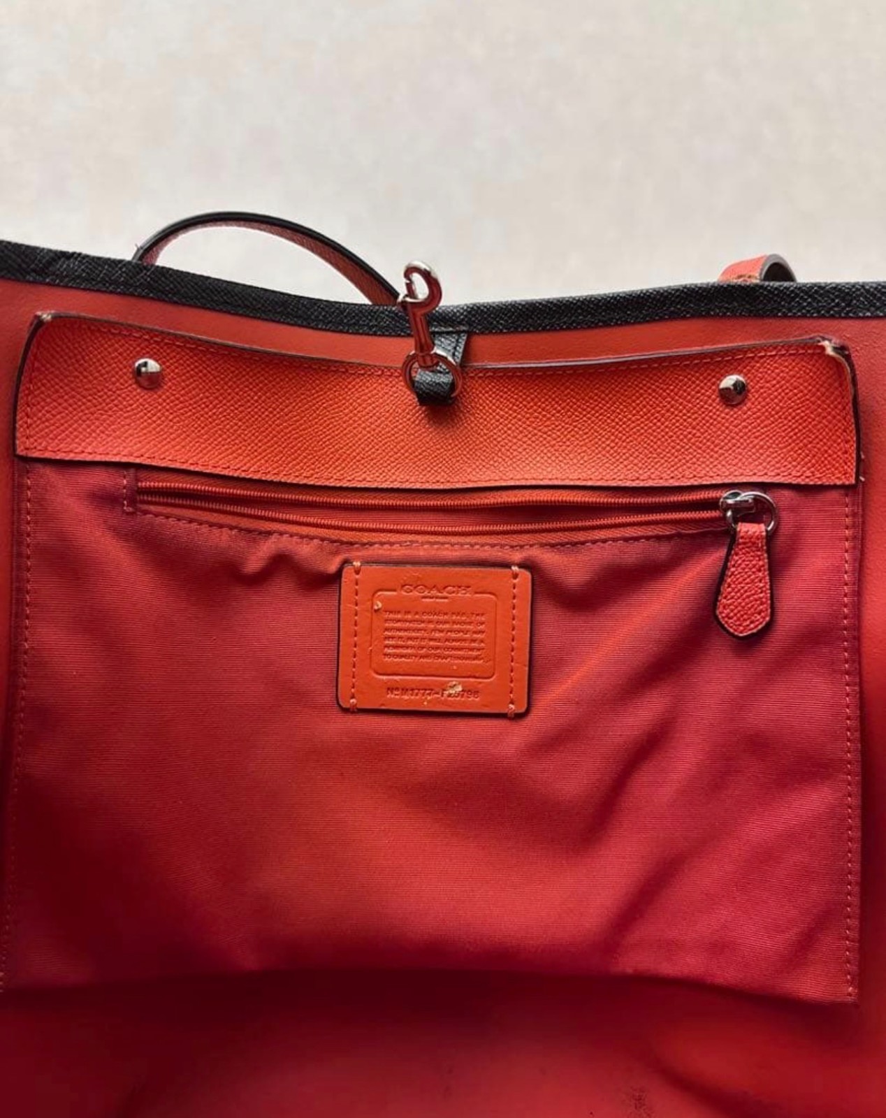 Coach/COACH/F25798 Leather City Zip Tote Bag