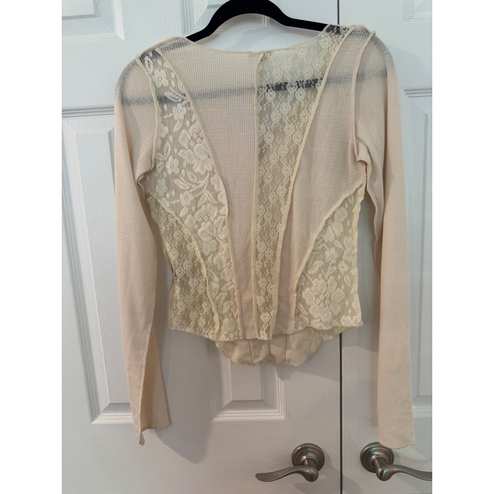 POL Cream Thermal Lace Panel V-Neck Long Sleeve Top whimsy Boho Coquette Medium
