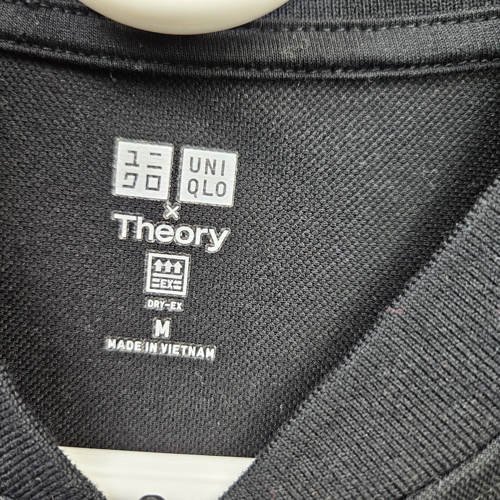 UNIQLO X Theory Dry-Ex Zip Polo Shirt Black Knit Medium *Small Stain