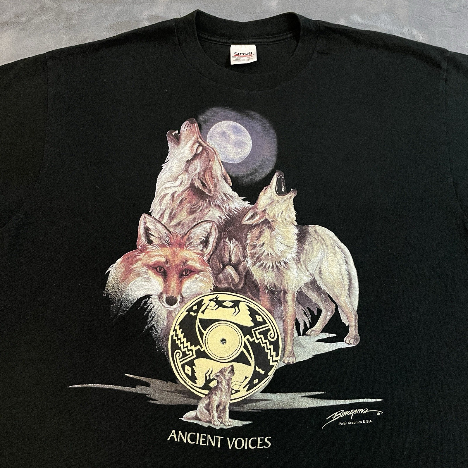 Vintage 90s Wolves Moon T-Shirt Men’s XL Native American Wolf Art Black USA Made