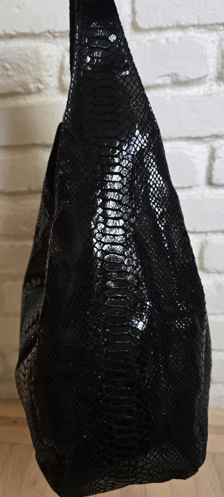 Michael Kors Black Python Snakeskin Embossed Leather Hobo Bag Gold Hardware