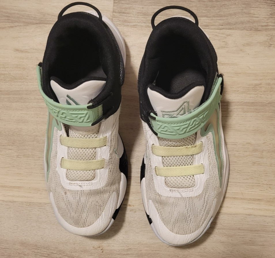Size 3 (PS) – Nike Giannis Immortality 2 Low White Barely Volt