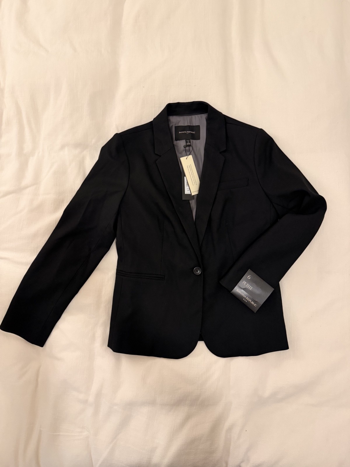 Banana Republic Blazer | Petite Size 6 | Poly Blend | Never Worn