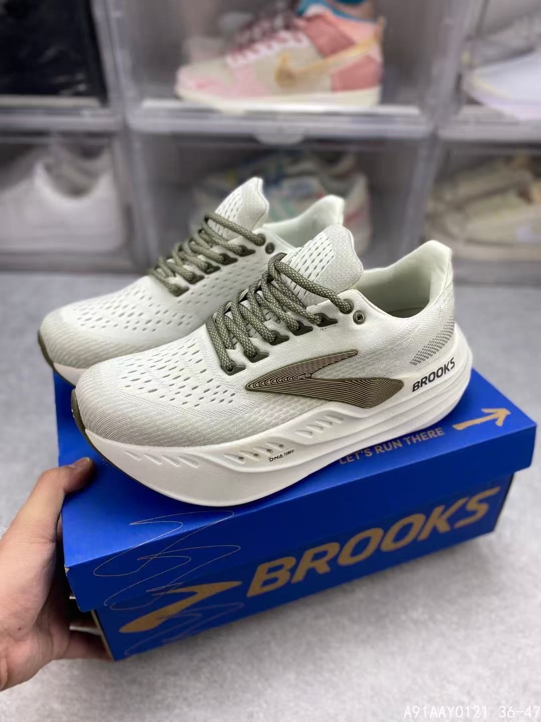 Men & Women’s Brooks Glycerin Max Running Shoes – Durable, Breathable Sneakers