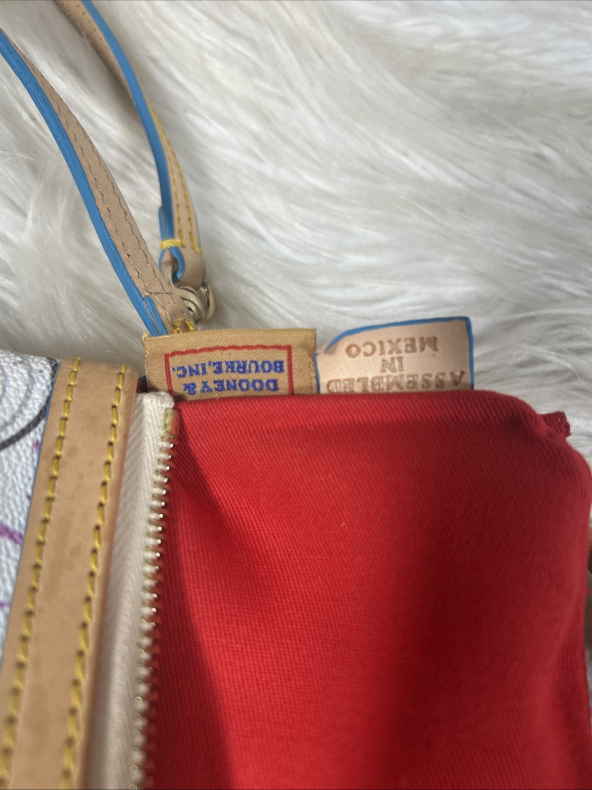 Dooney Bourke Disney Mickey Mouse Minnie Wristlet And Added Mautto Strap!
