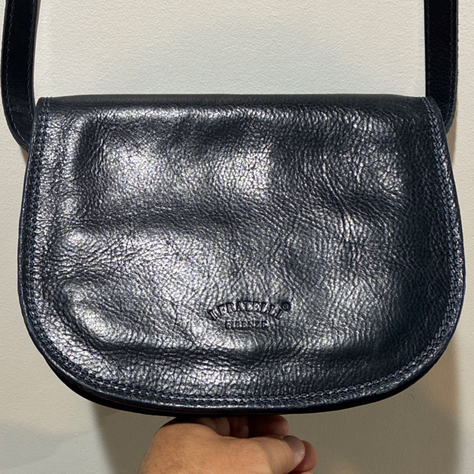 I Fratelli Firenze Navy Italian Leather Saddle Cross Body bag