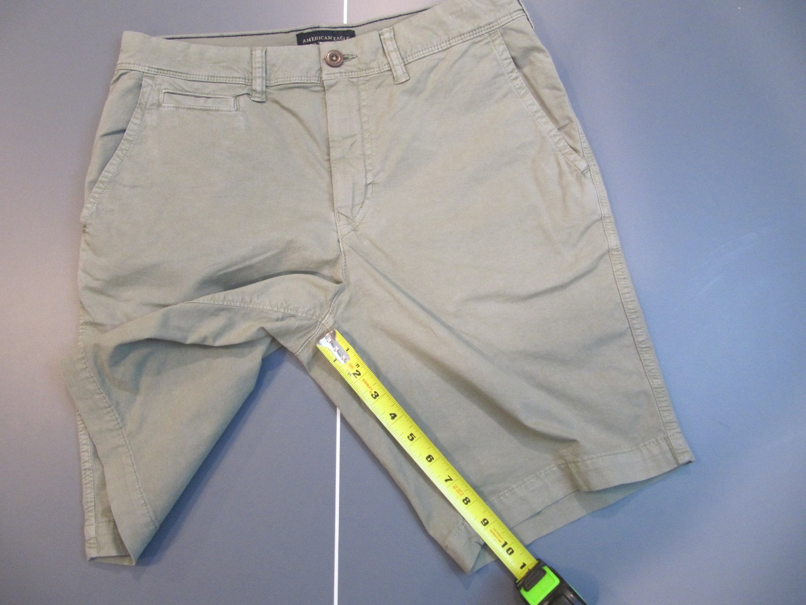 American Eagle Outfitters Next Level Flex Men’s Chino Shorts Size 31 Khaki color