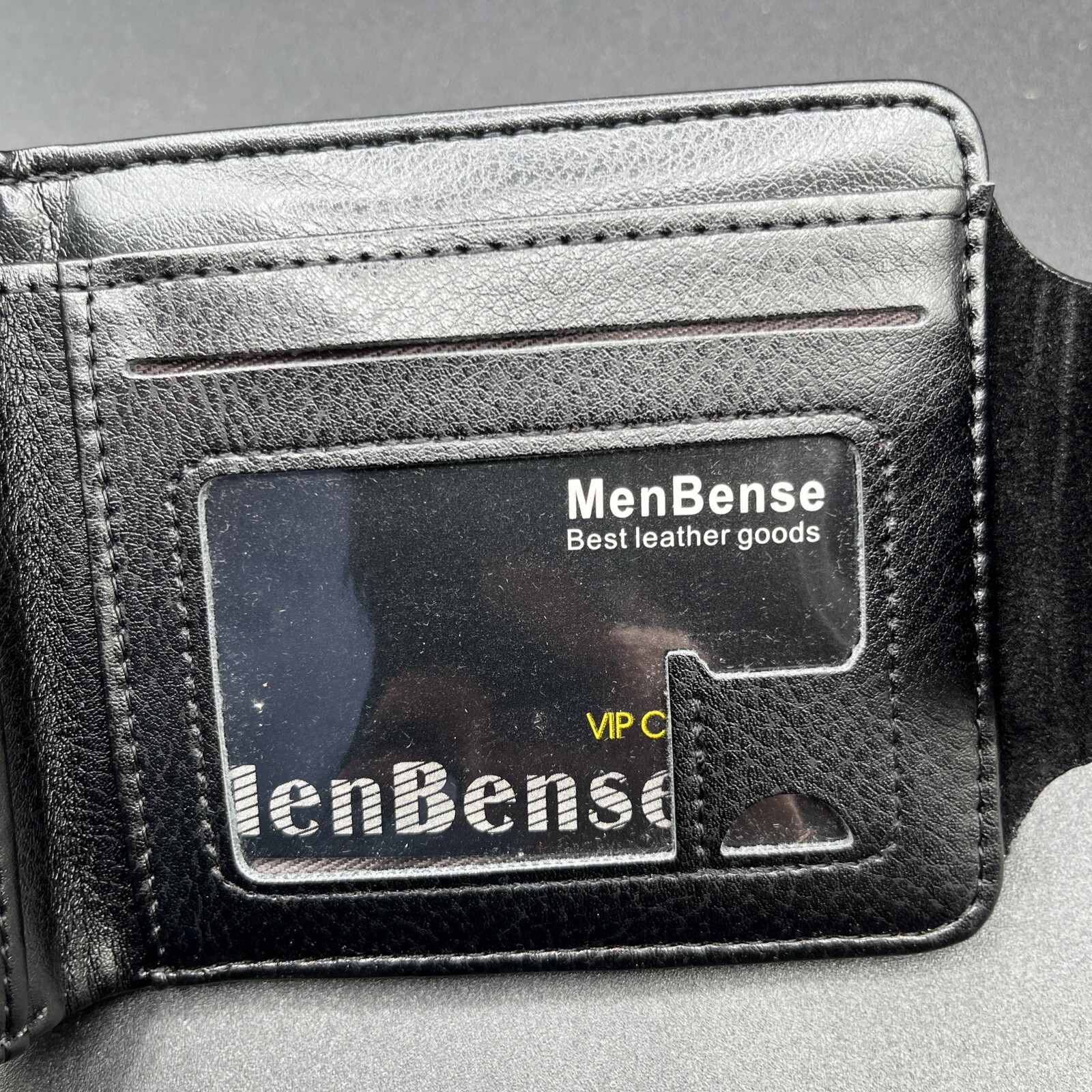 One Piece Men’s Wallet – Elevate Your Style with the Latest 2024 Anime Accessori