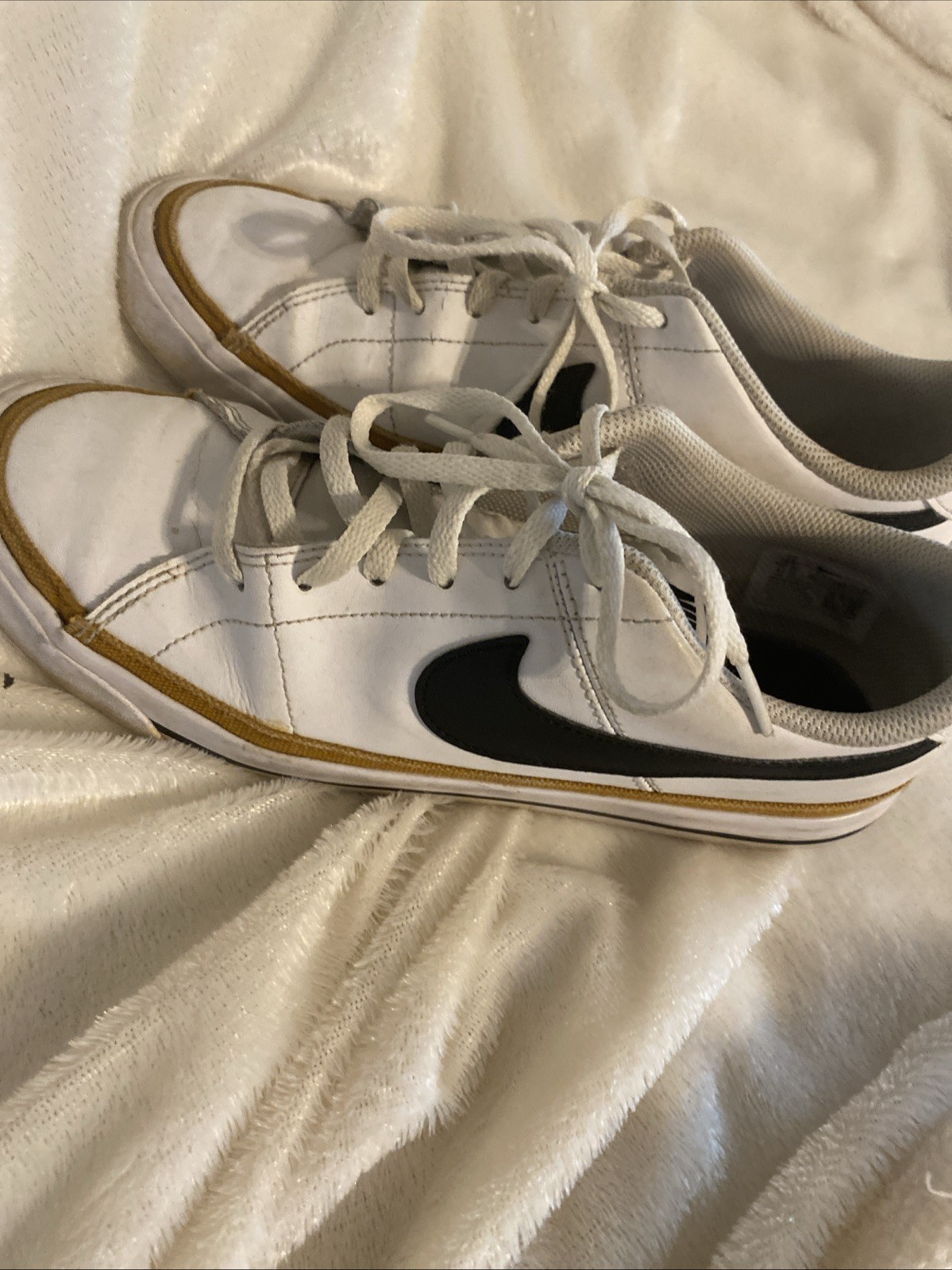 Nike Youth Court Legacy DH3161-100 White Casual Shoes Sneakers Size 7.0 Y Girls