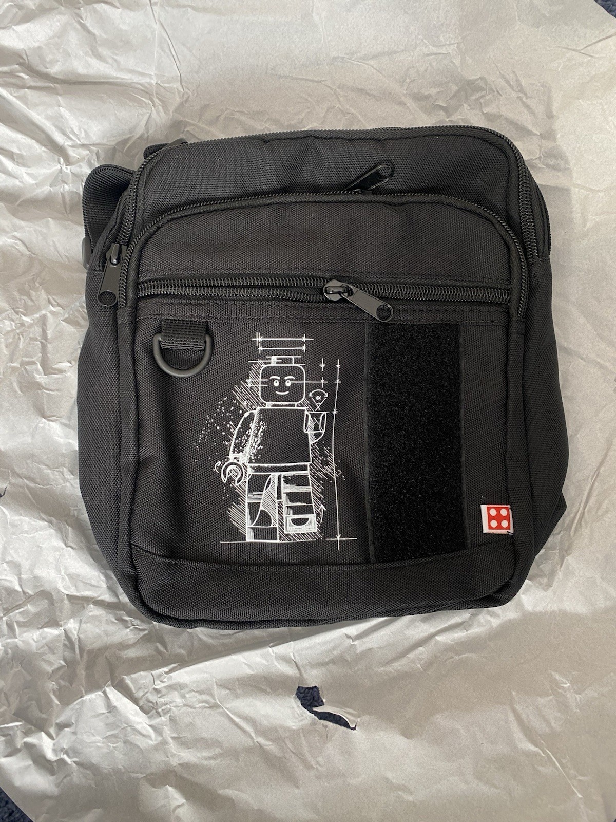 LEGO VIP Exclusive Cross Body Bag Brand New 9.75″ X 7.75″ Exclusive Tote