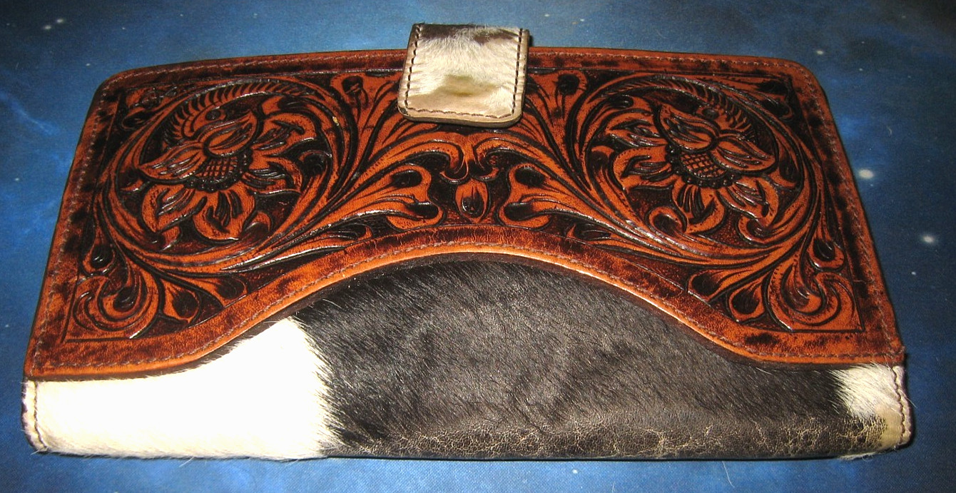 American Darling COWHIDE Hand Tooled Leather Womens Wallet – used good