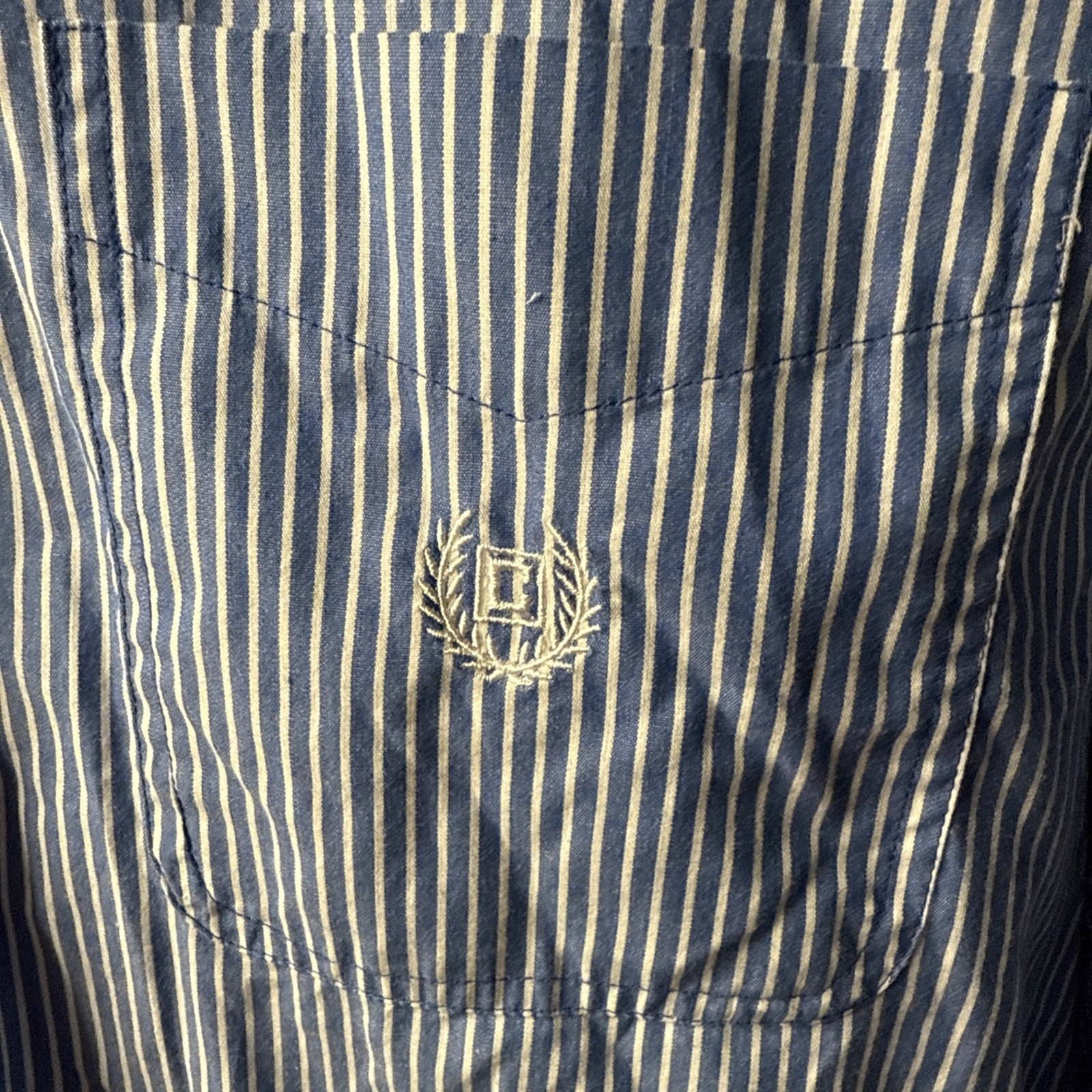 Chaps Men’s L Blue White Striped Button Down Long Sleeve Easy Care Shirt