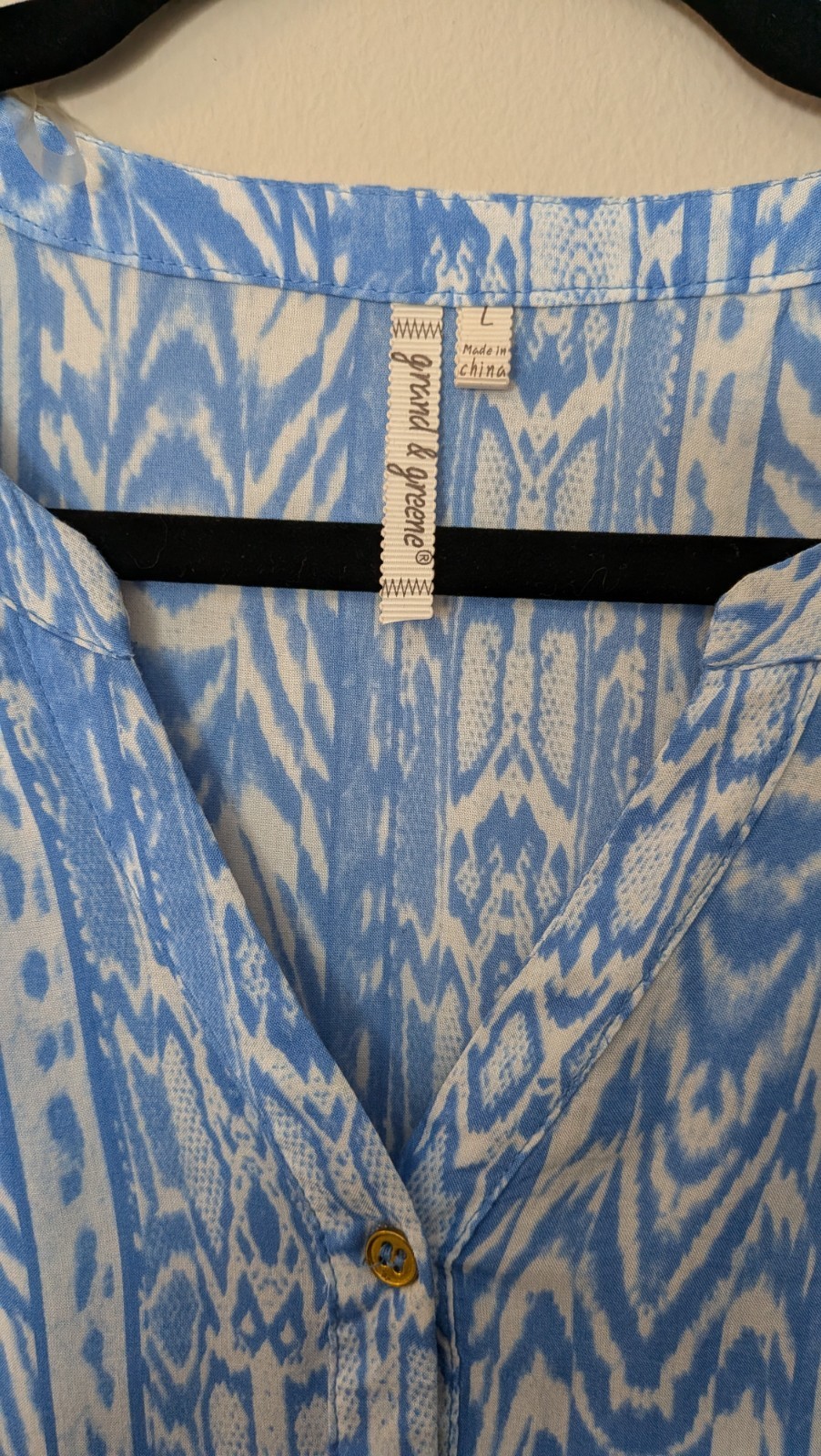 Grand & Greene Blue Ikat Print 3/4 Sleeve Blouse – Size Large