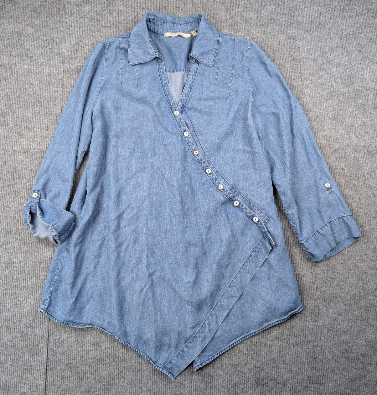 Soft Surroundings Chambray Top Womens Medium Asymmetric Denim Blouse Lagenlook