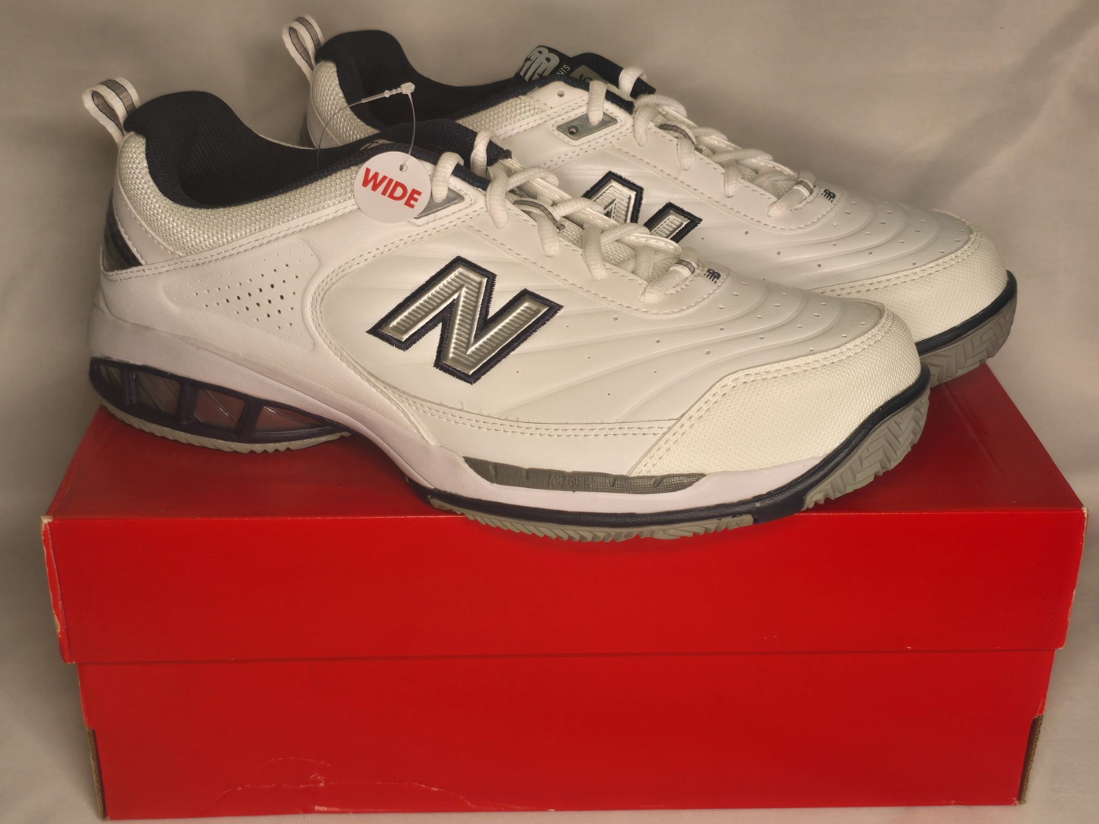 New Balance 806 ‘White’ [MC806W] Men’s Size 10.5-2E NEW