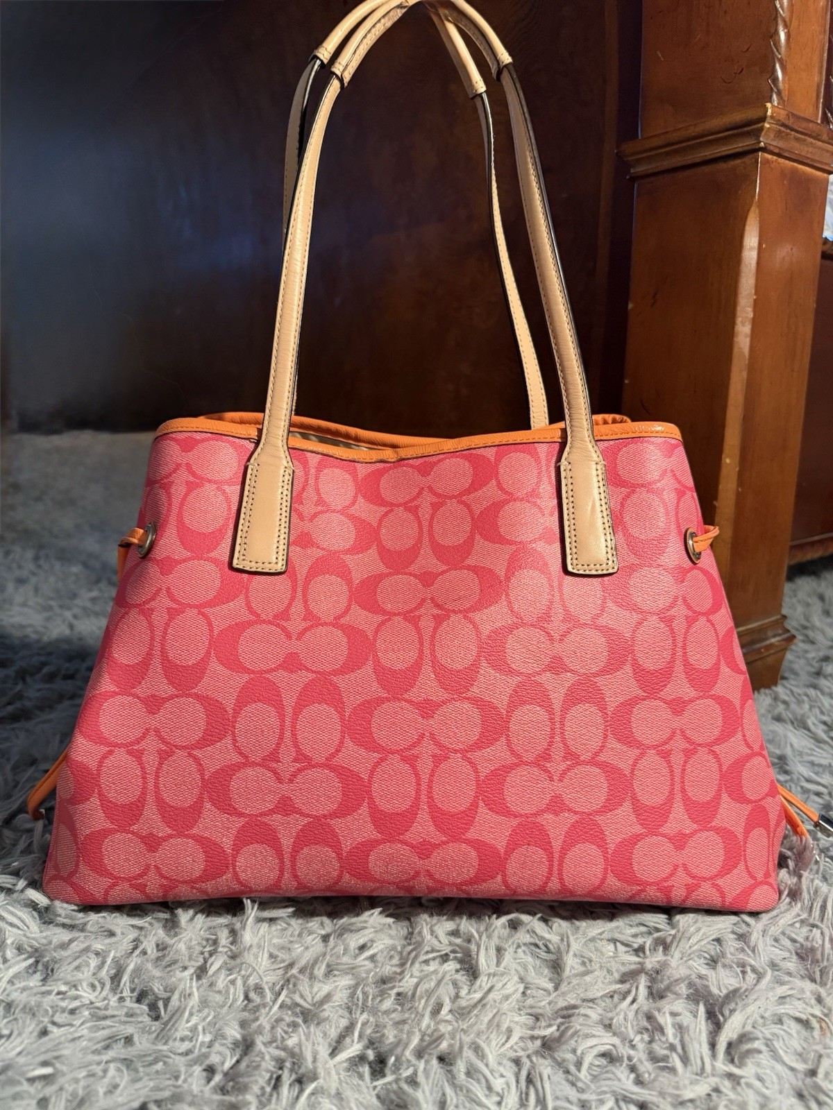 Coach Signature Logo Tote Bag Pink/Orange Zip Closure Large w/ Bag Charm