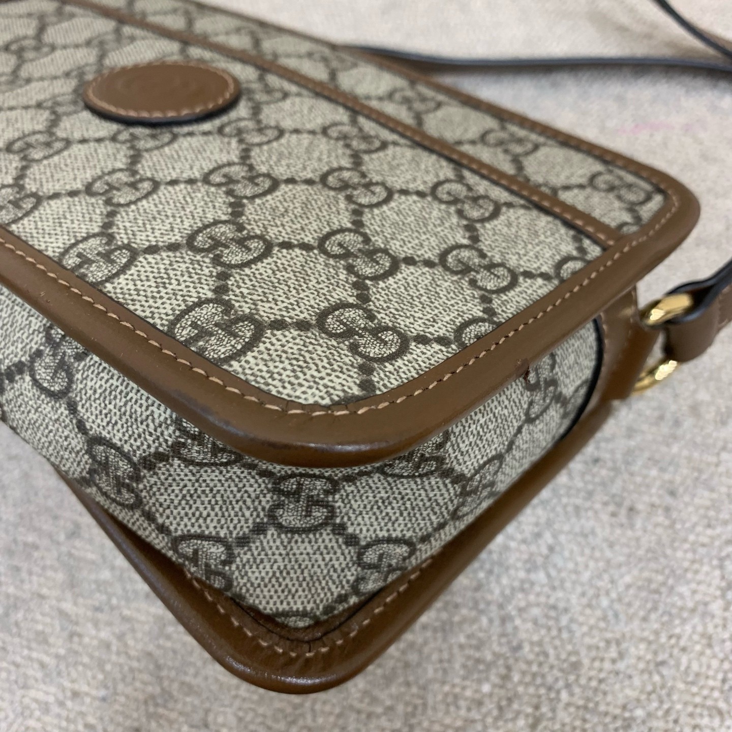 Gucci GG Supreme 22cm Beige Brown Canvas Crossbody Camera Bag Duty Paid