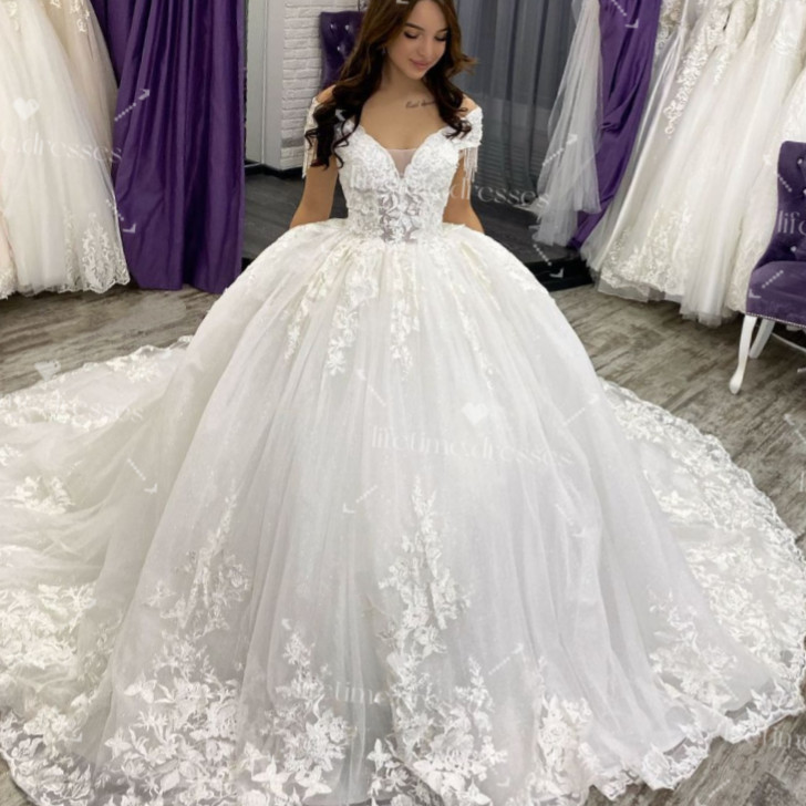 Classic Wedding Dresses Sweep Train White Ivory Church Off Shoulder Bridal Gowns