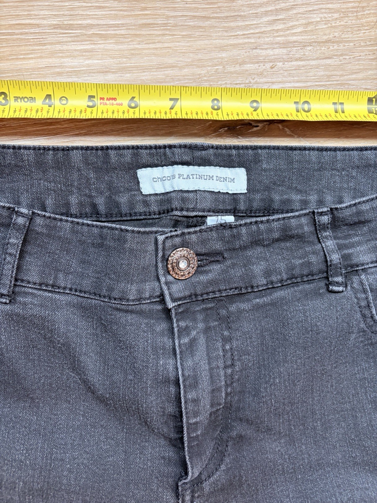 Chico’s Platinum Denim Gray Straight Leg Jeans Slim Fit Stretch 5-Pocket 1.5