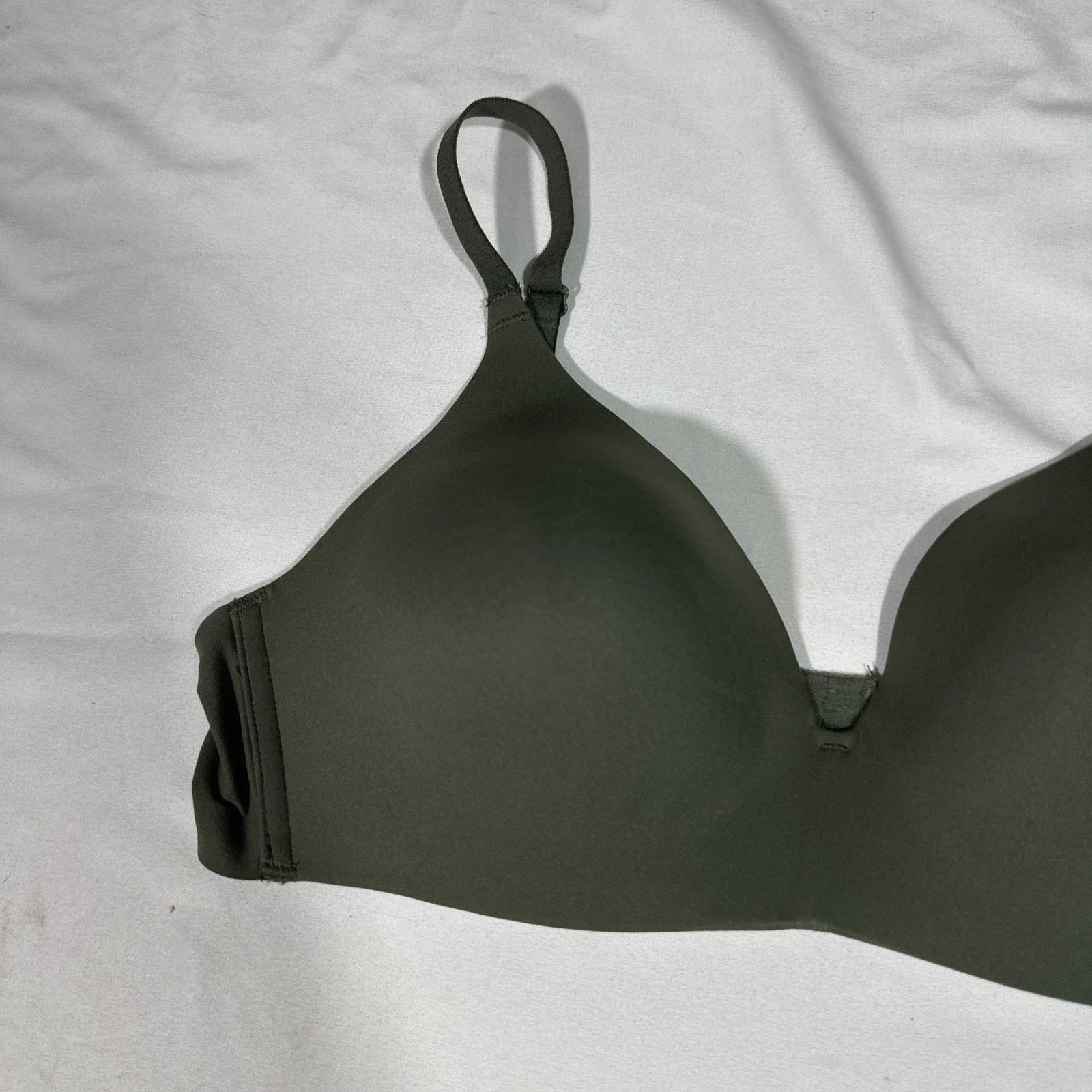 NEW $68 Wacoal [ 36C US ] How Perfect No-Wire Contour Bra in Green #U1785