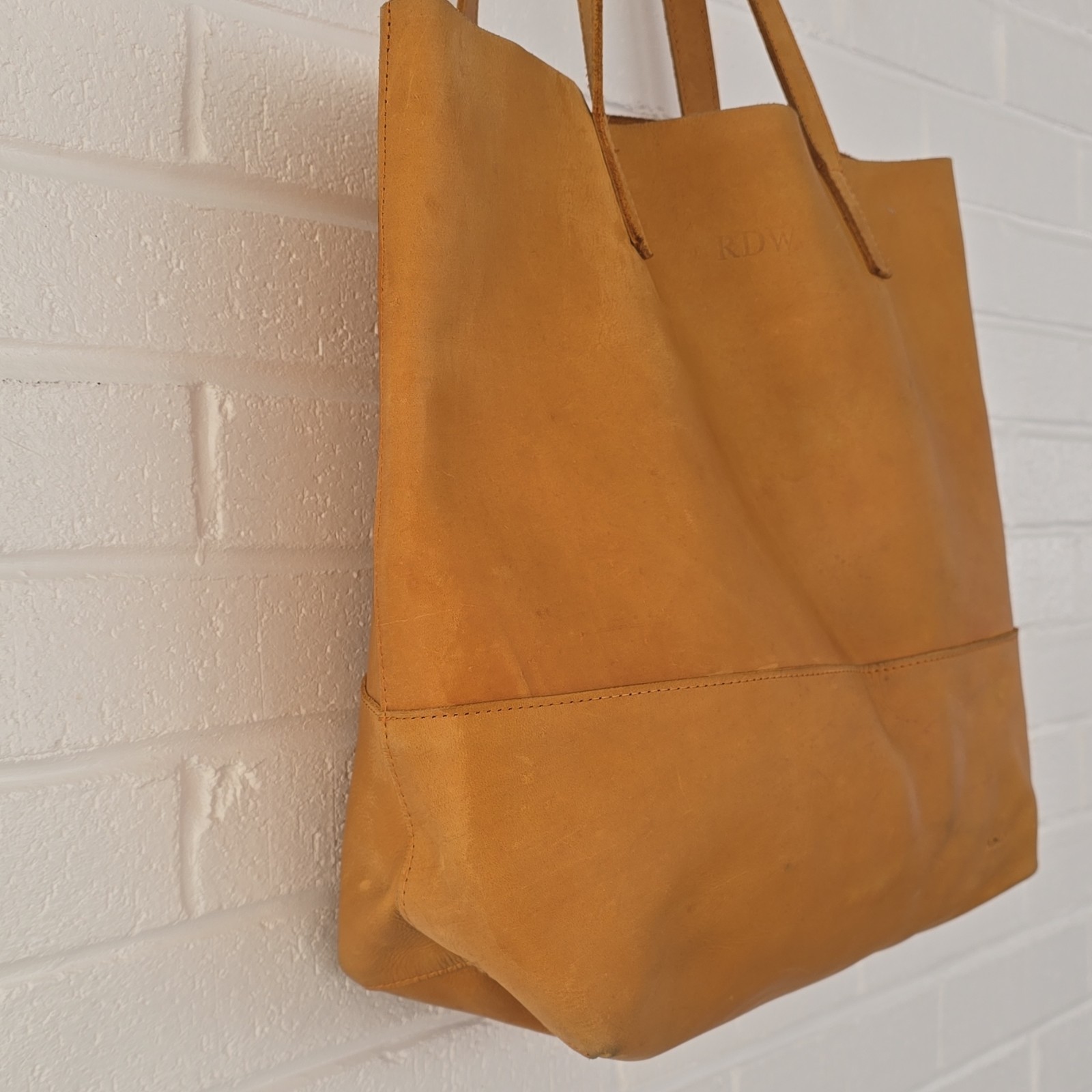 ABLE Mamuye Classic Tote – Cognac Stamped Initials